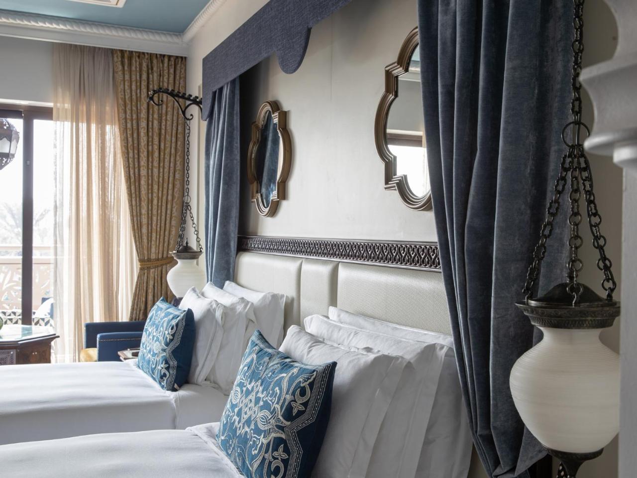 Jumeirah Al Qasr Resort Dubai