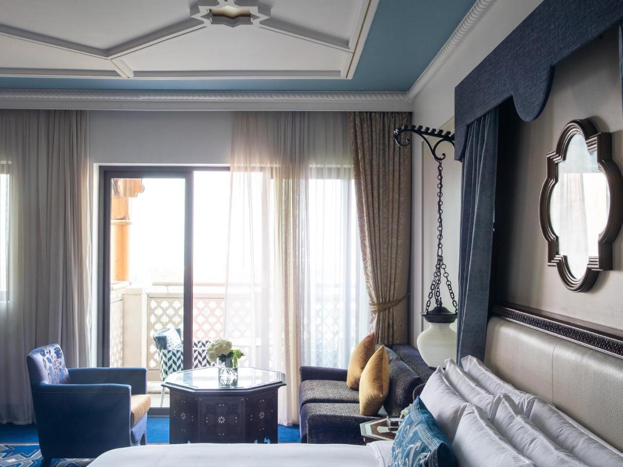 Jumeirah Al Qasr Resort Dubai