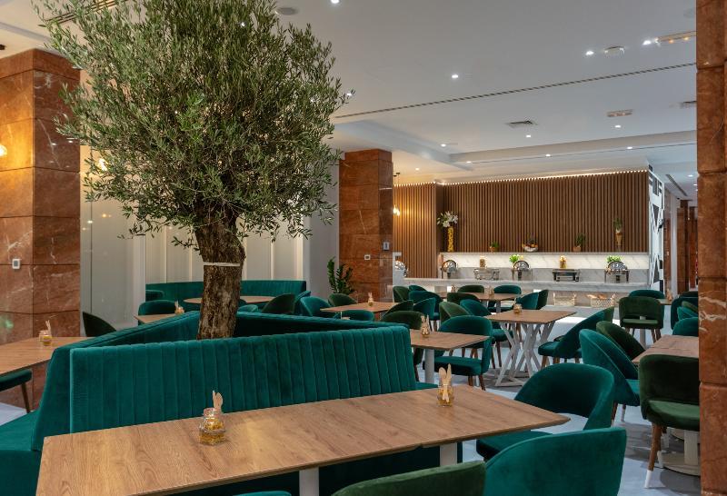 Leva And Opposite Downtown Hotel 4*