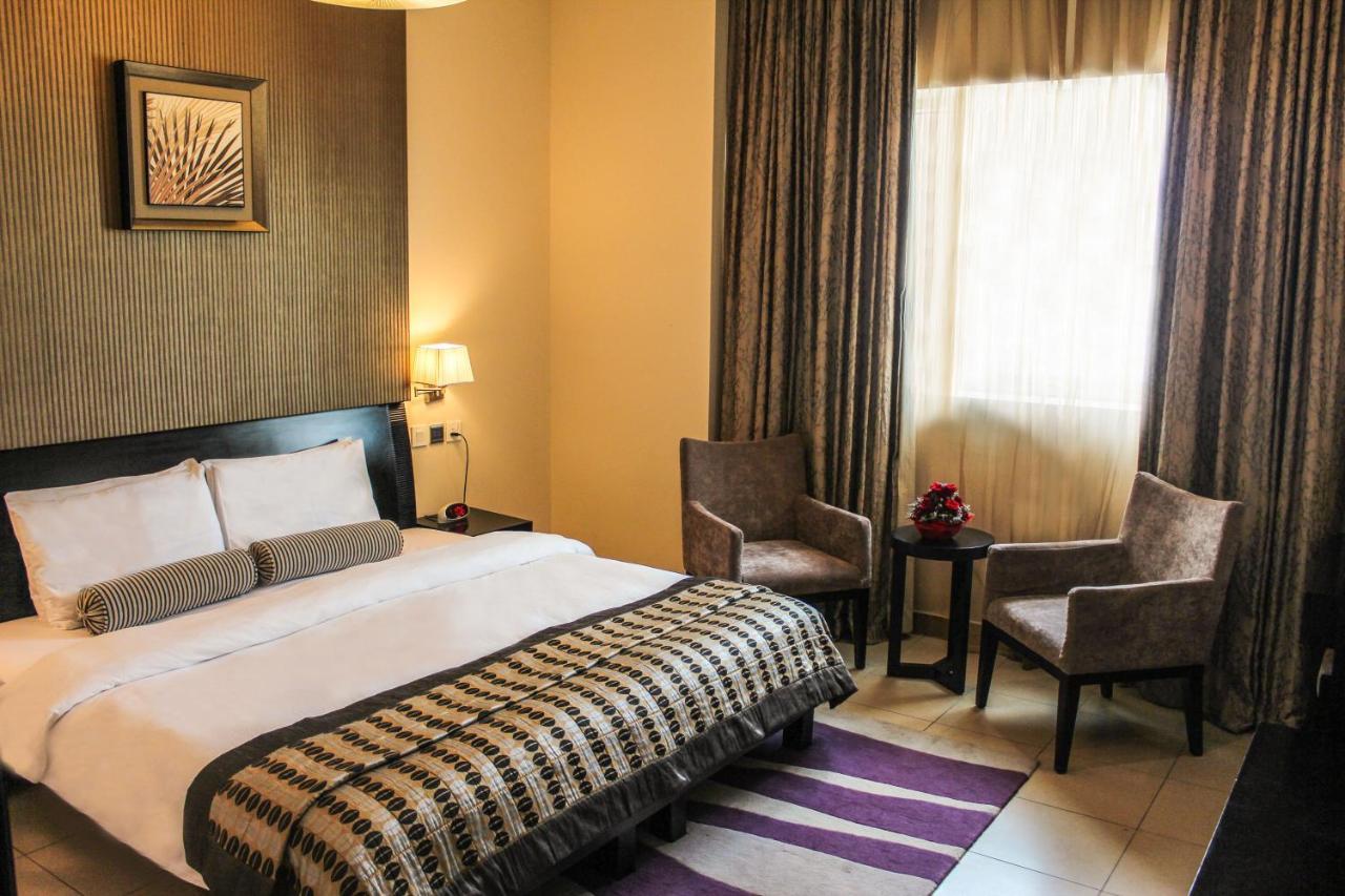 Dunes Oud Metha, Bur