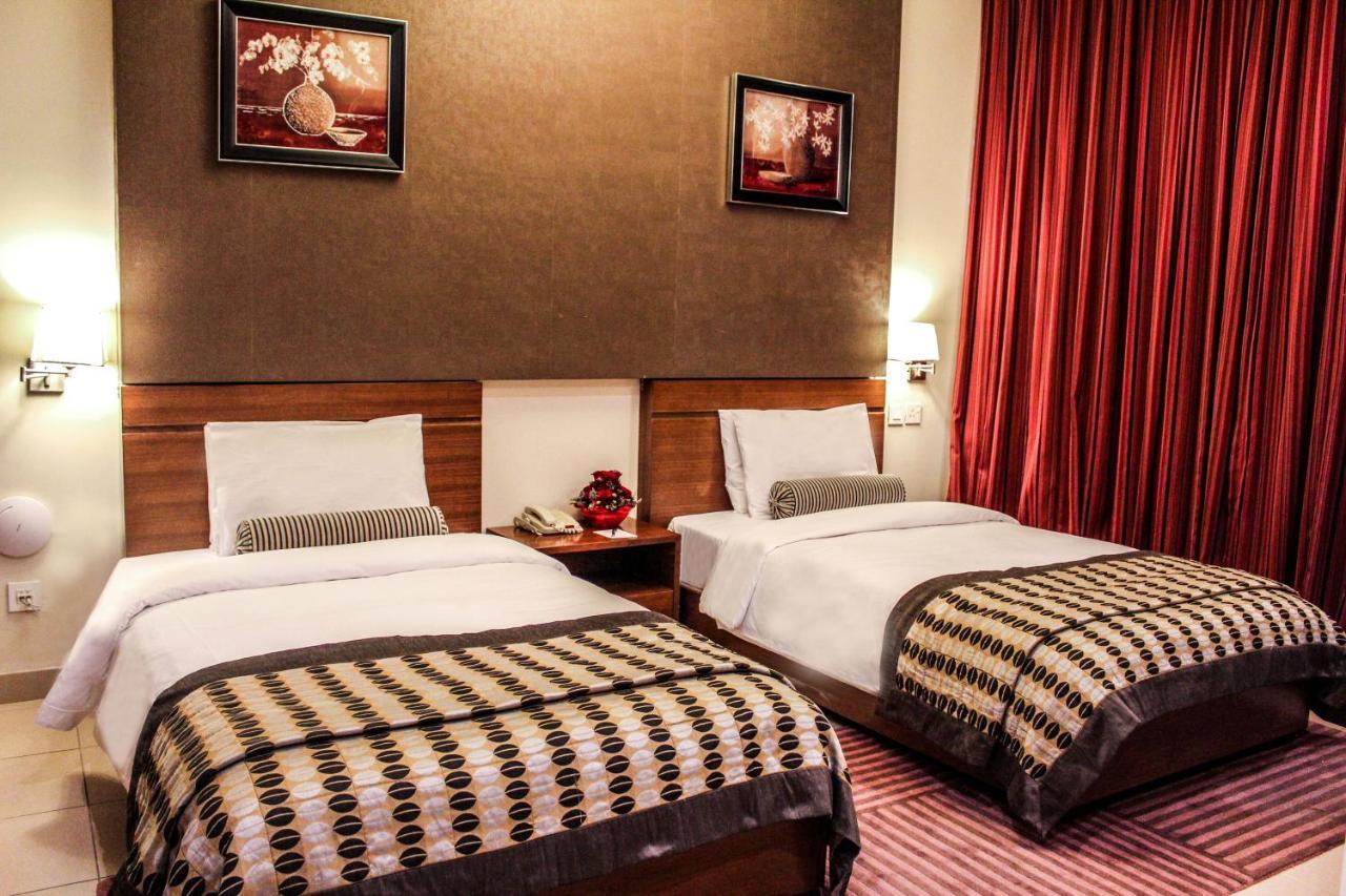 Dunes Oud Metha, Bur Aparthotel