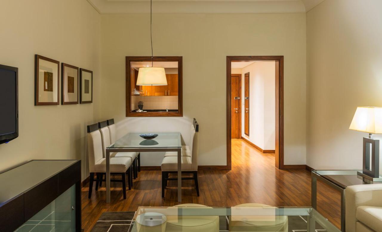 Aparthotel Grosvenor House Apartments 5*