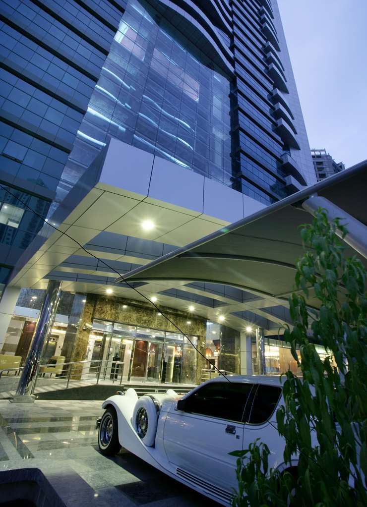 First Aparthotel 4*