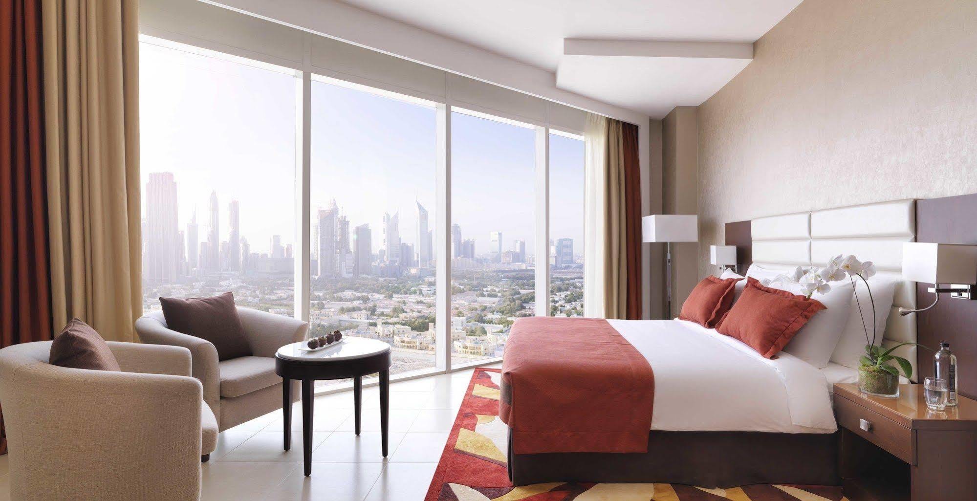 Hotel Millennium Downtown 4*