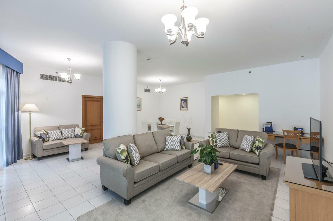Roda Al Murooj Residences Apartamento