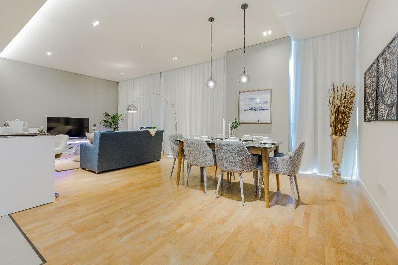 Walk 6 By Fam Living 4* Dubai