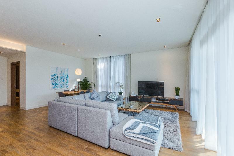 Walk 6 By Fam Living 4* Dubai