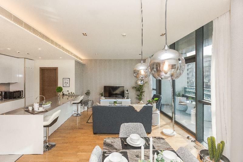 Walk 6 By Fam Living 4*