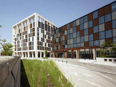 Canopy By Hilton Al Seef
