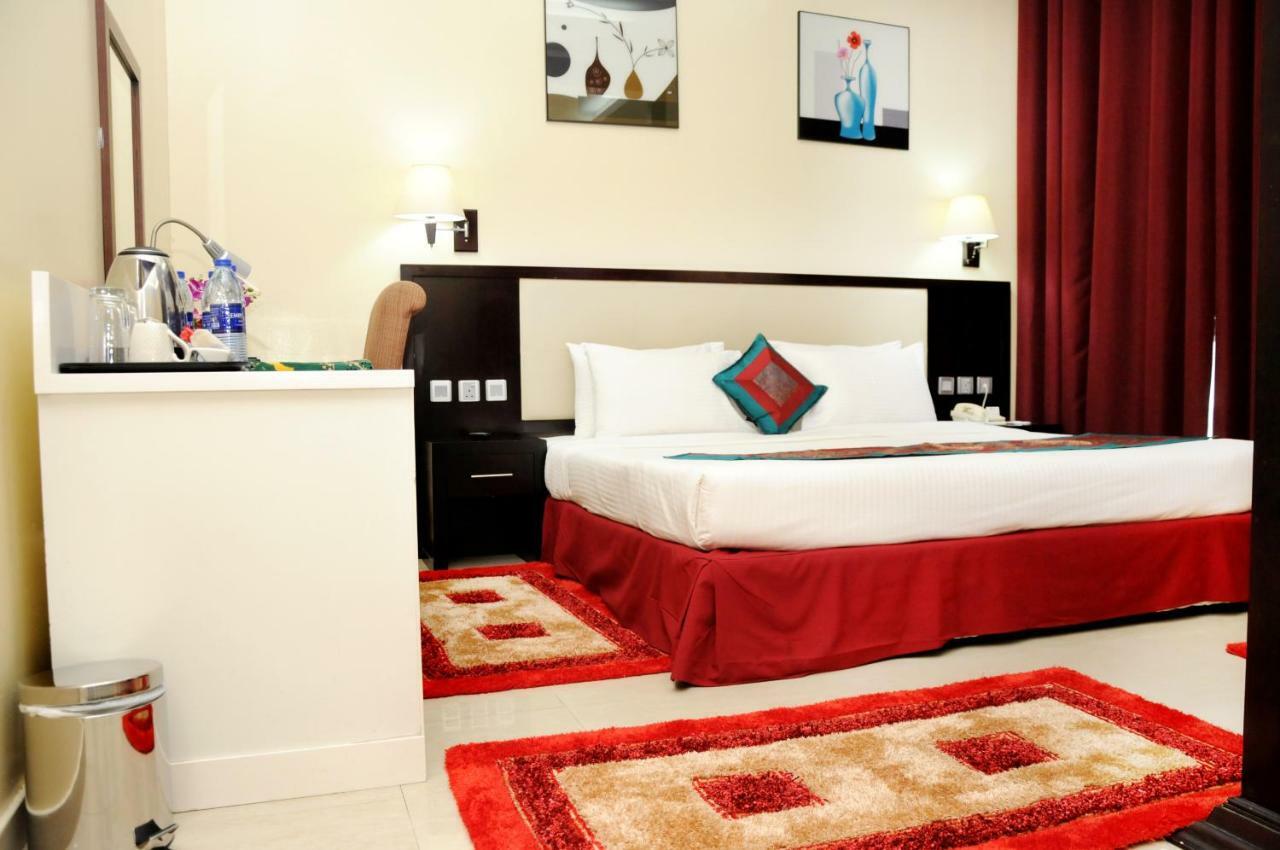 Rainbow Otel 3*