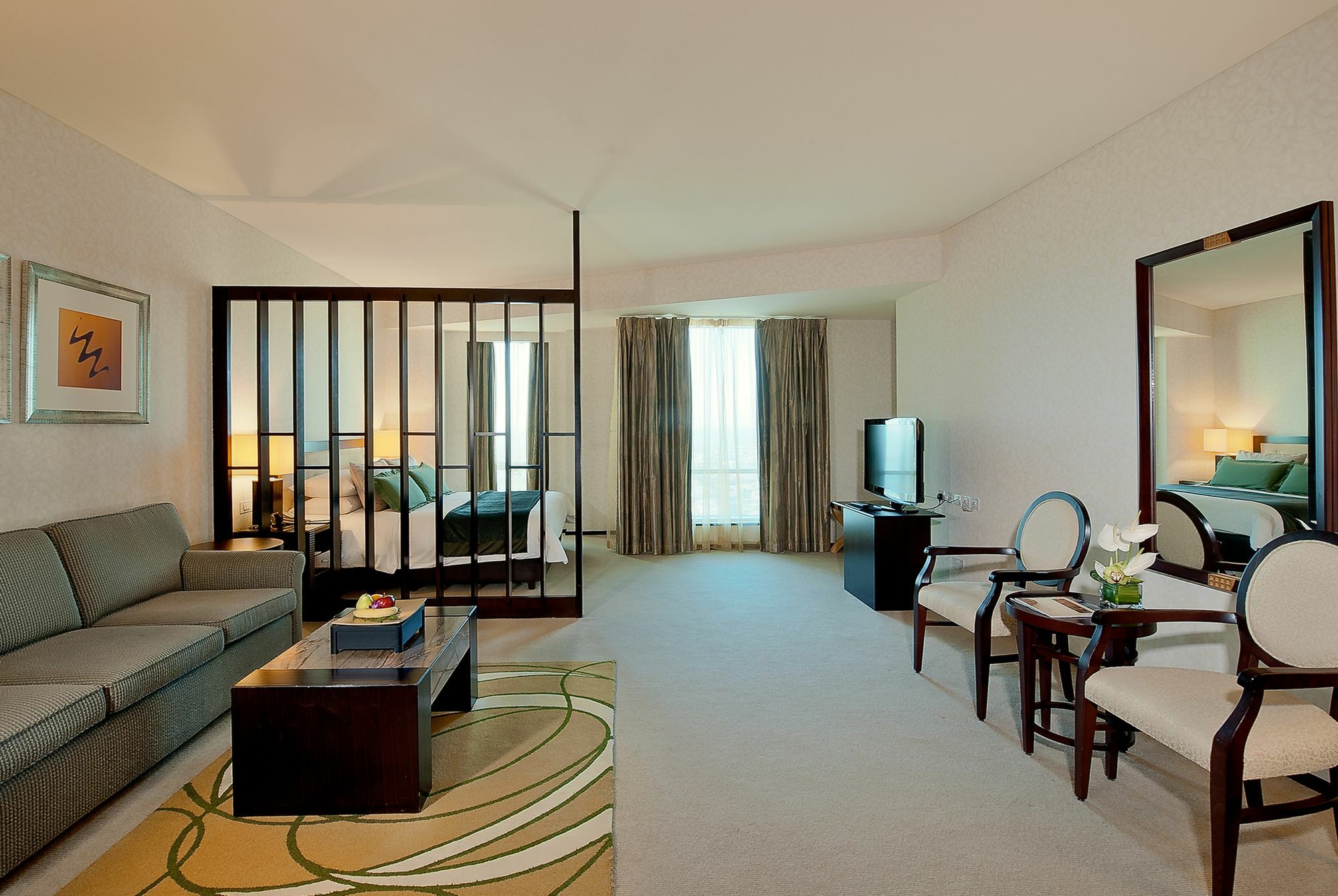 Shangri-La Apartments Aparthotel 5*