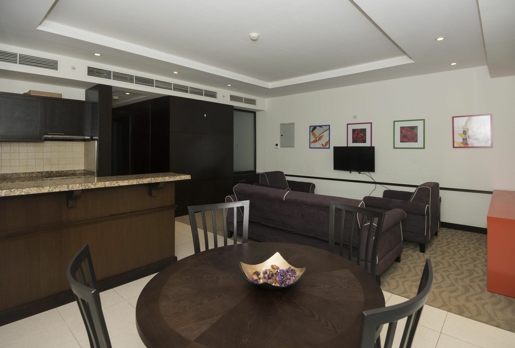 Apartment New Arabian Homes 4 Dubai