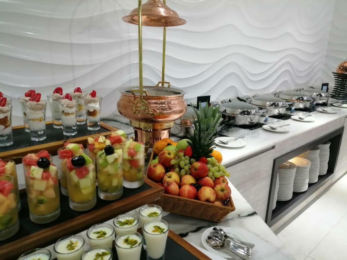 Avenue Hotel 3*