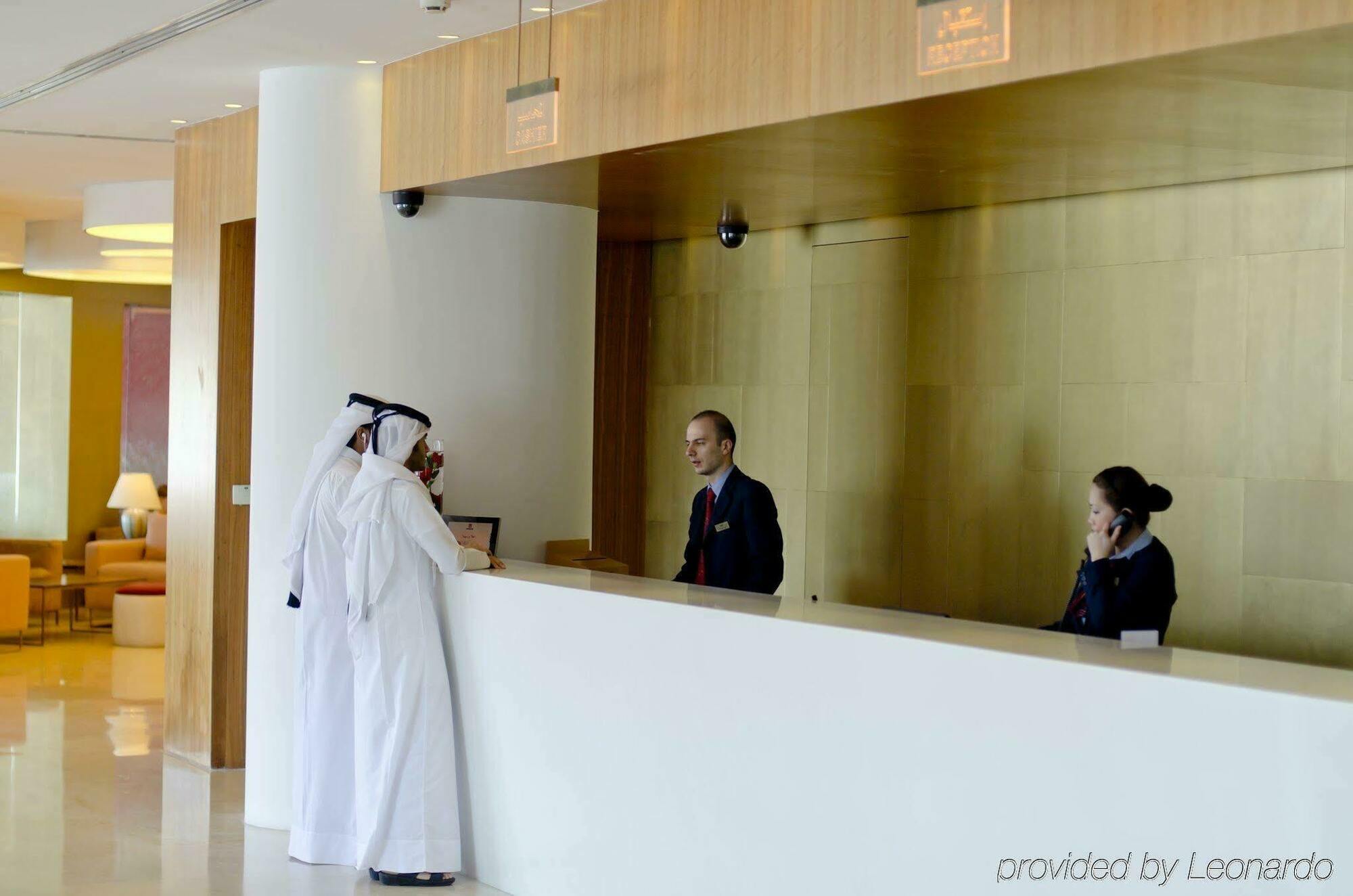 Aparthotel Al Bustan Centre & 4*