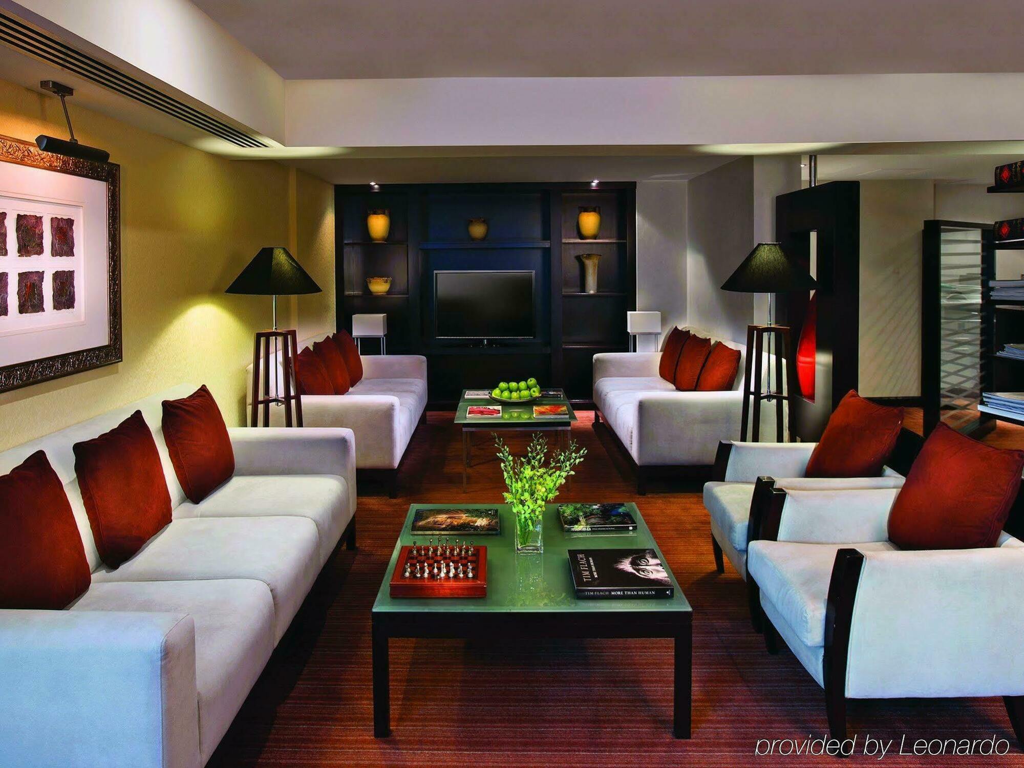 Ramada Plaza By Wyndham Deira Hotel Dubai