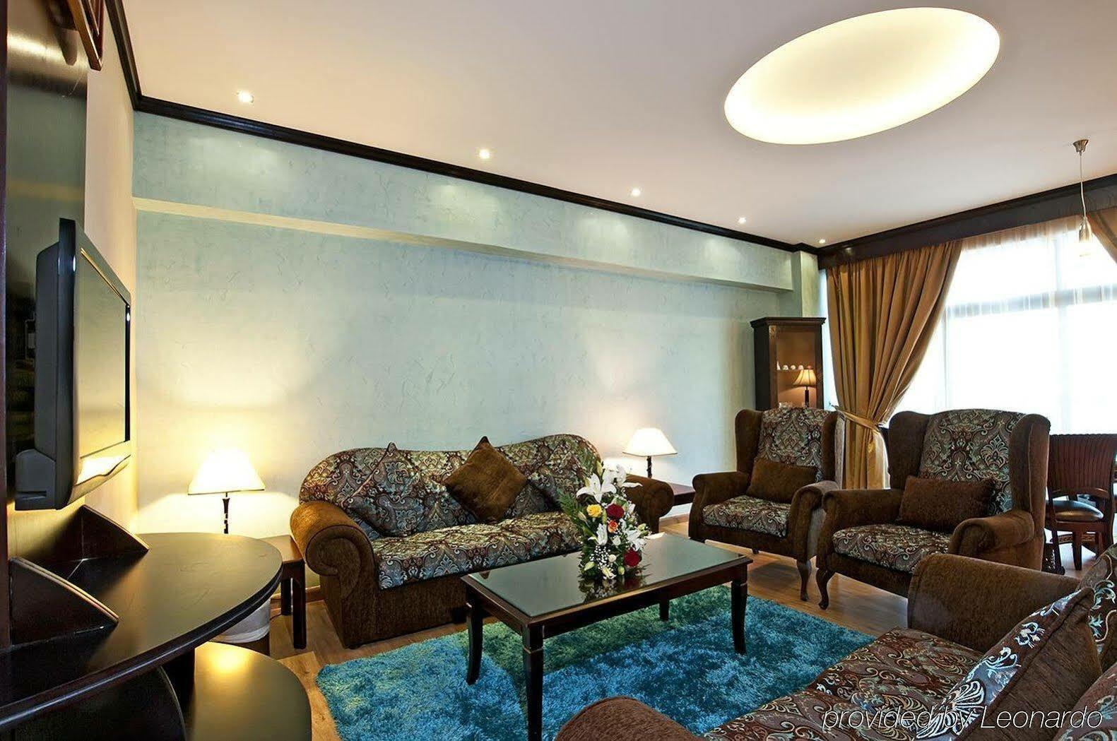 Al Jawhara Aparthotel 4*