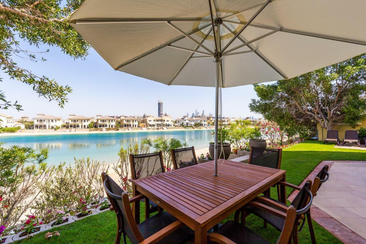 Chic 4br With Assistant And Private Pool On Palm Jumeirah By Deluxe Homes
