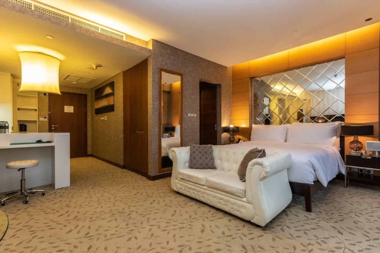 Westminster Mall Aparthotel