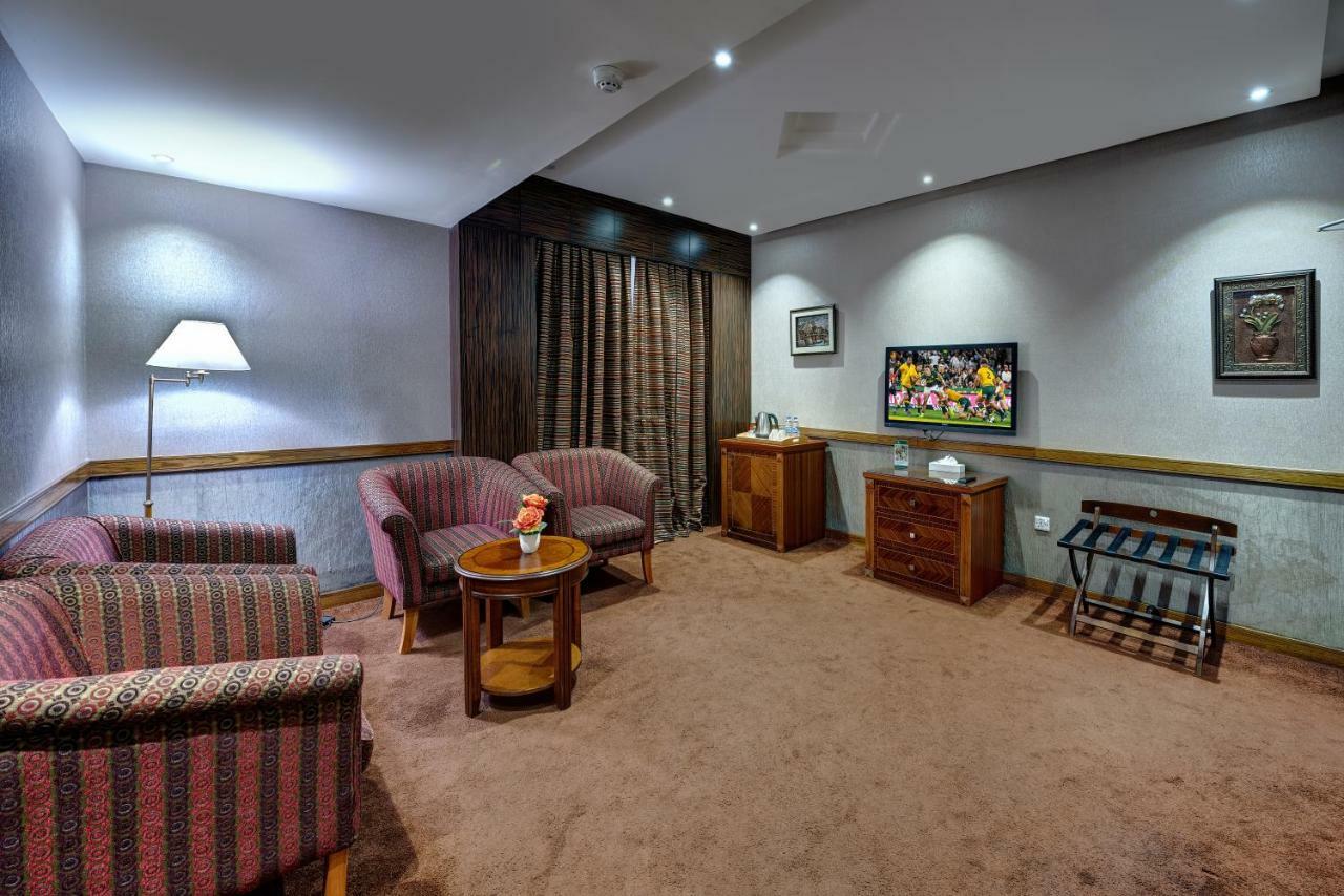 Hotel Delmon Palace 3*
