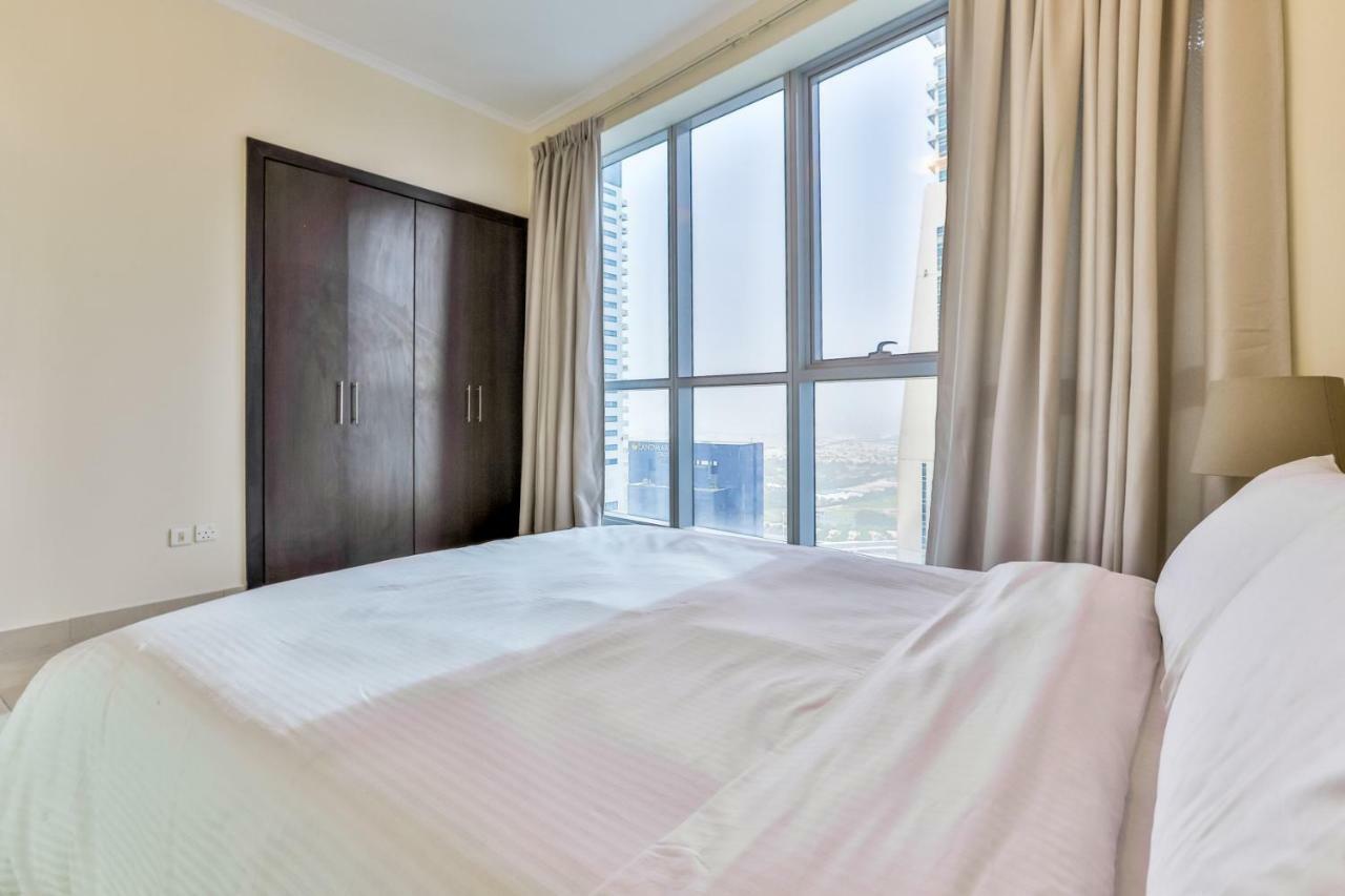 2br High Floor Torch Tower Marina Apartamento