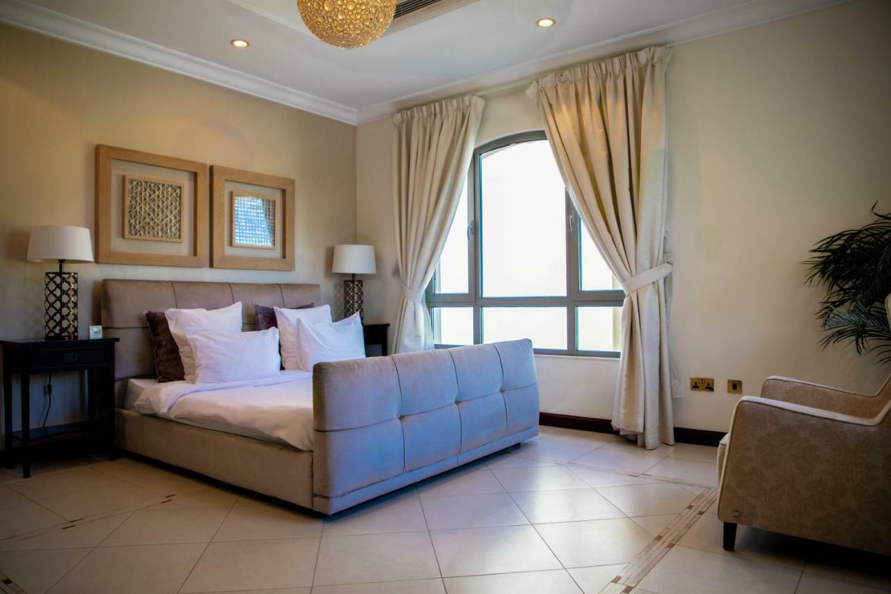 Nasma Luxury Stays - Frond D Palm Jumeirah Villa *