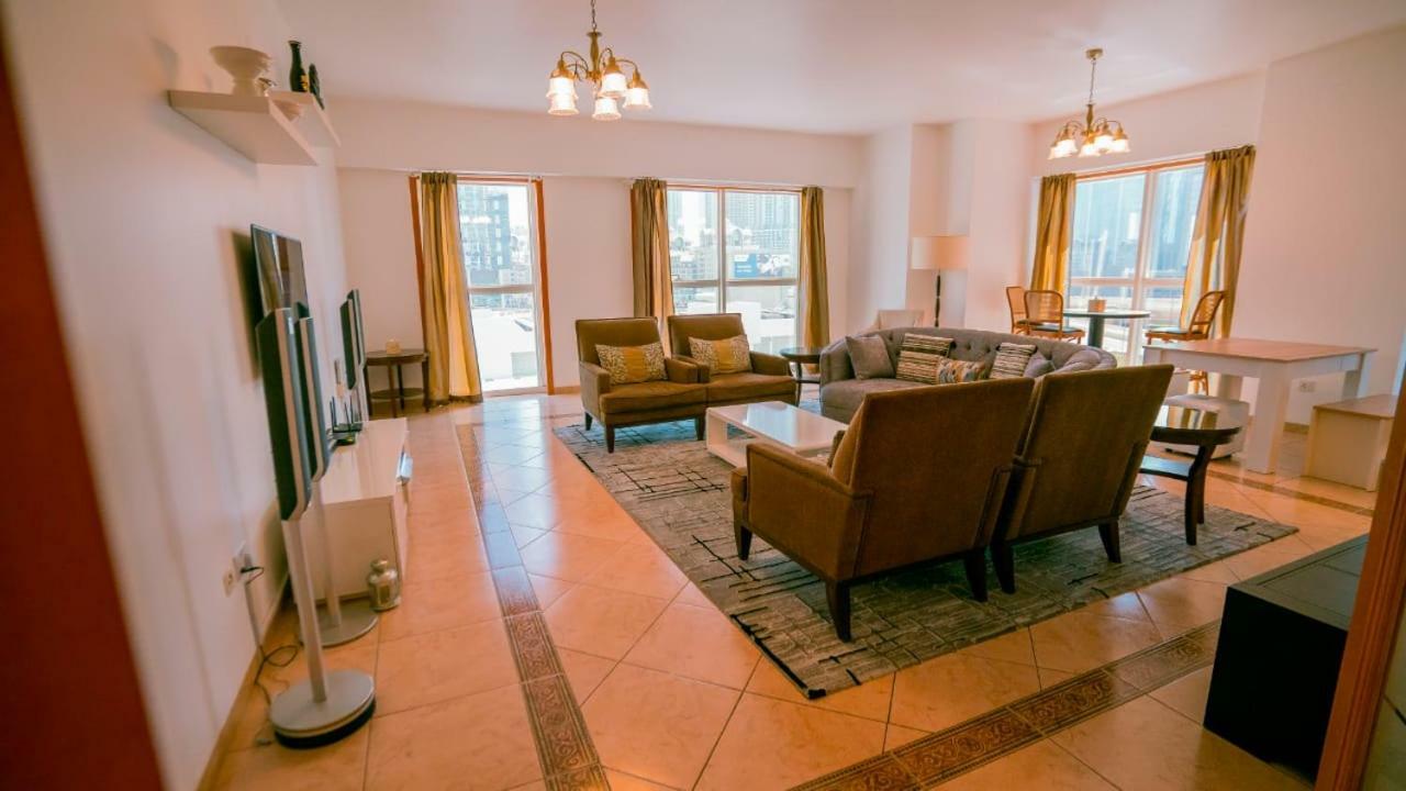 Apartment The Holiday Homes Dubai