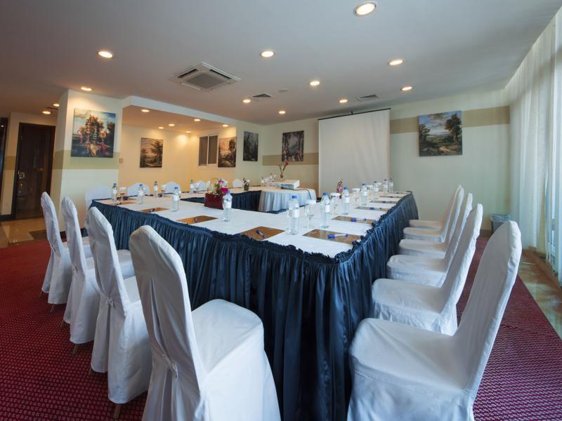 Aparthotel Sunday Mega Sheikh Zayed Road Near Difc Formerly Emirates Grand Dubai
