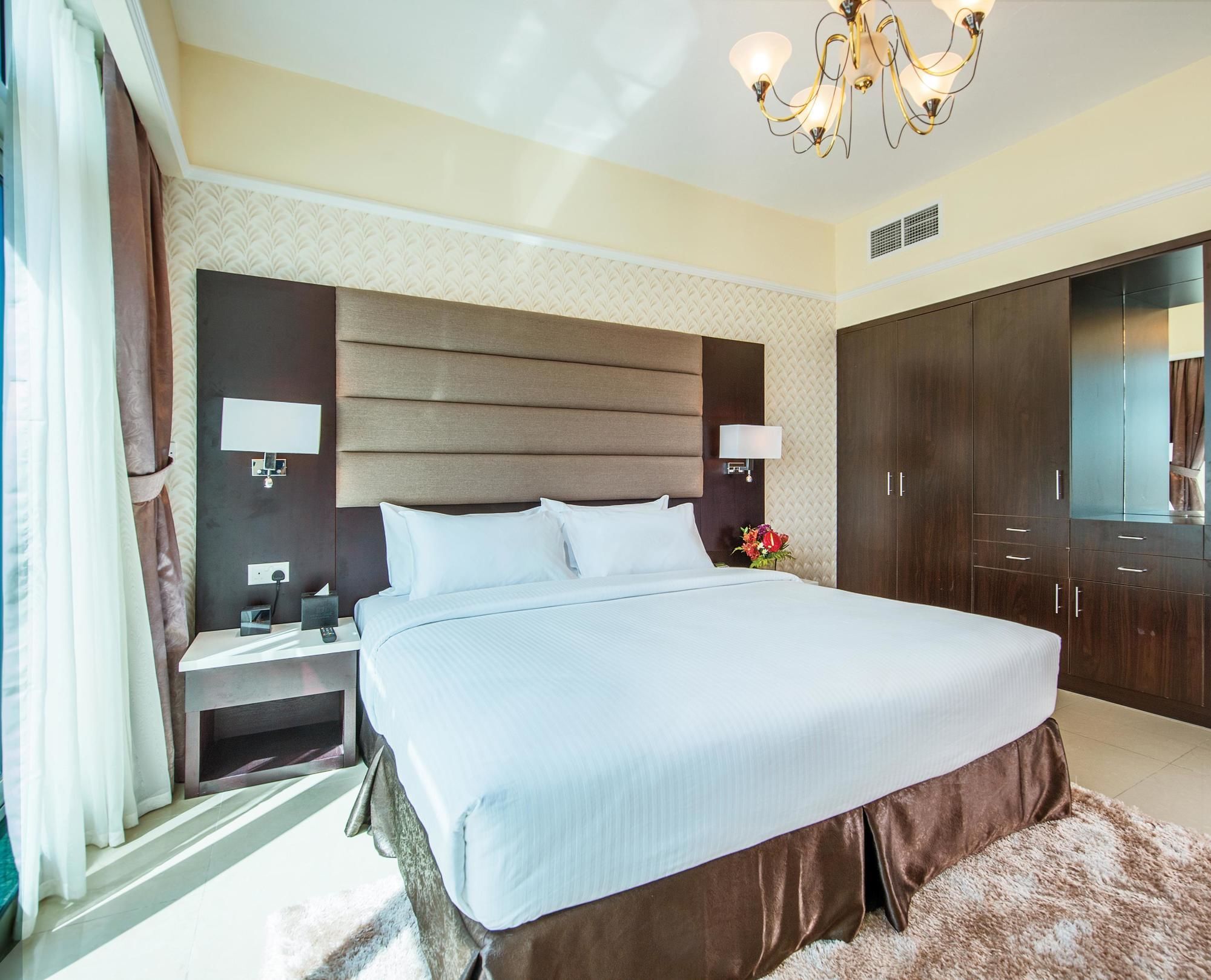 Aparthotel Sunday Mega Sheikh Zayed Road Near Difc Formerly Emirates Grand