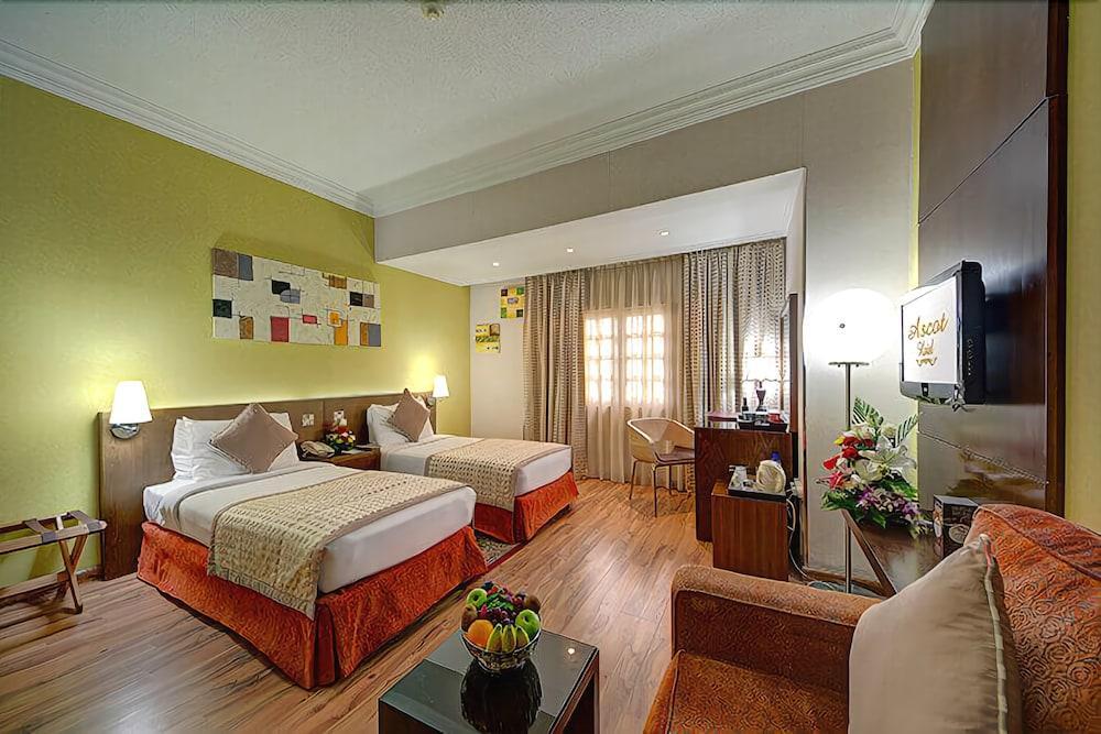 Hotel Royal Ascot 4*