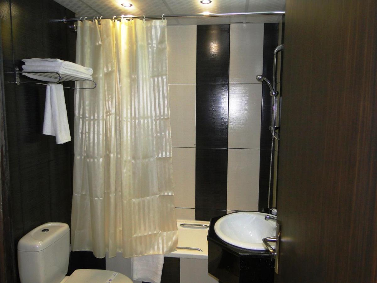 Delmon Palace 3*
