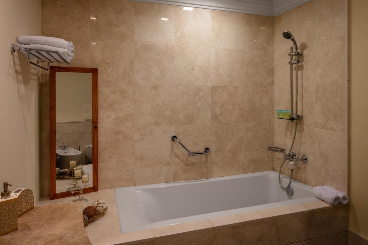 Apartment Luton - Full Sea View & Huge 2br , Grandeur Residences, Palm Jumeirah-mc40ab3 *