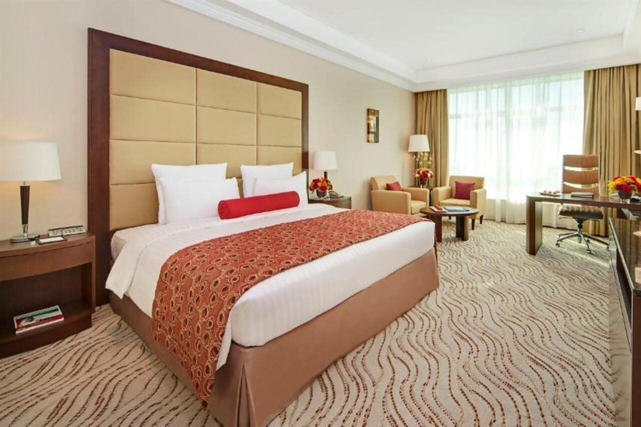 Hotel Park Regis Kris Kin