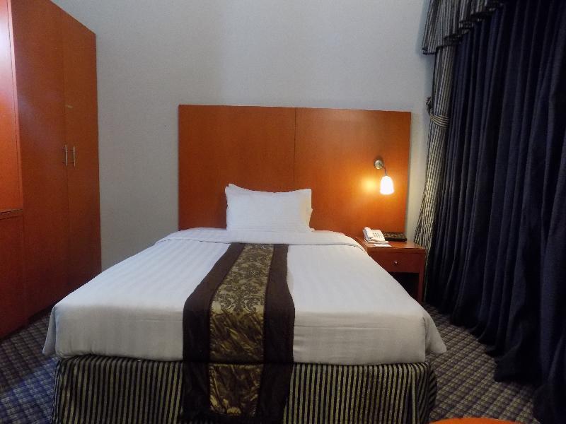 Dream Palace Hotel 3*