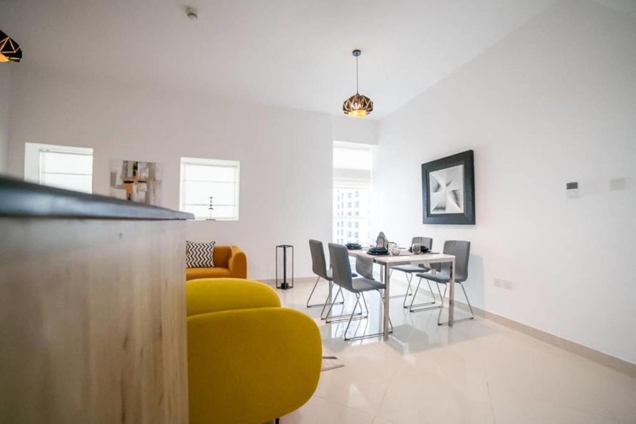 Apartment Continental Tower, Marina - Luton