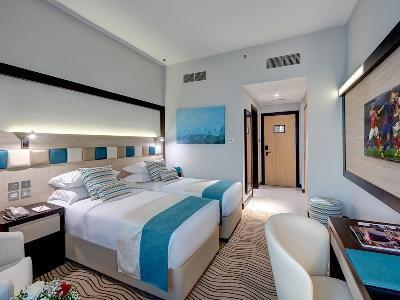 Hotel Avenue 3*