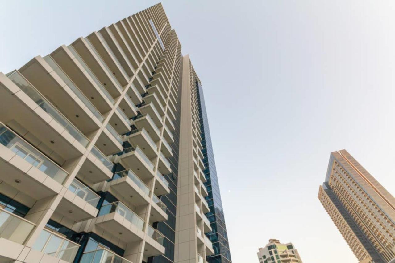 Apartment Continental Tower, Marina - Luton