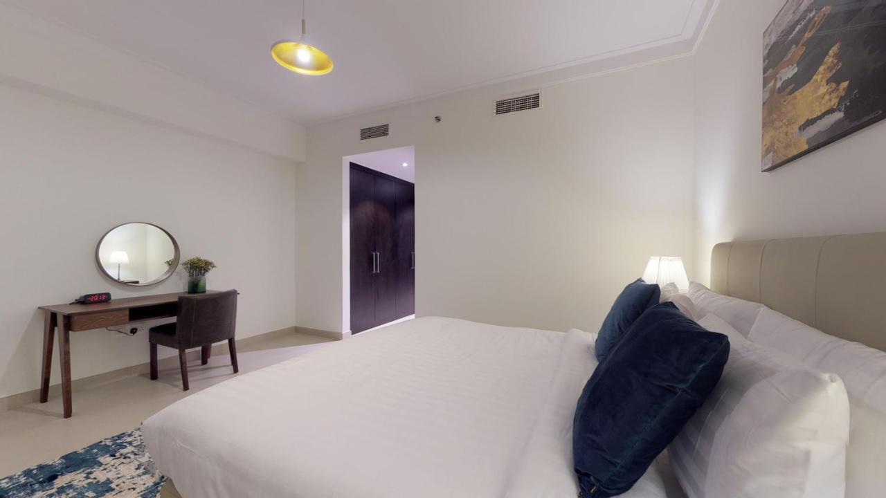 Apartment Lux Creek Residences Harbour Views