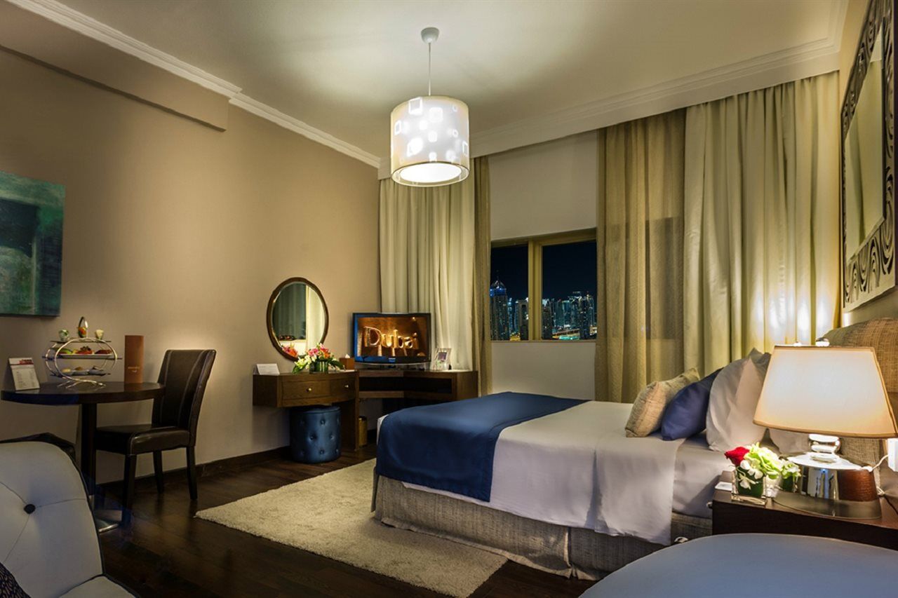 Aparthotel First 4*