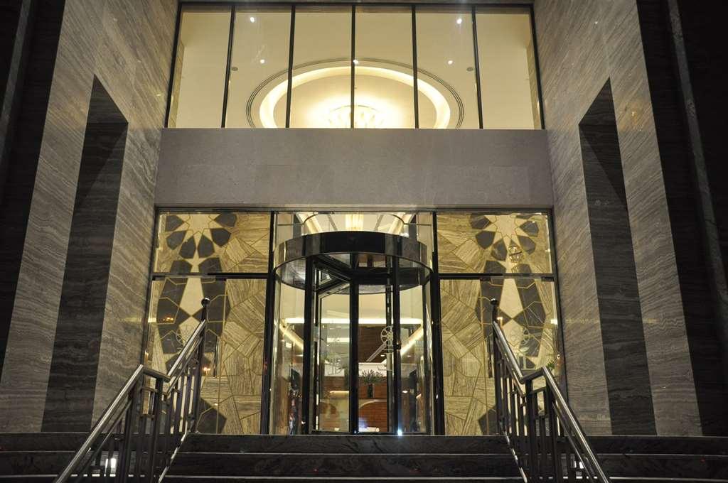 Lavender Al Nahda Hotel
