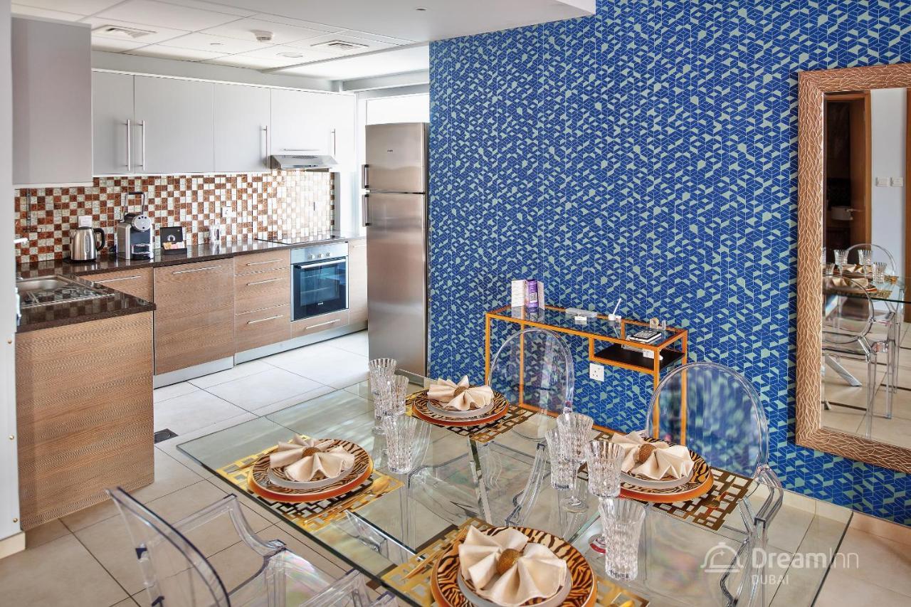 Dream - 48 Burj Gate Downtown Homes Apartment Dubai