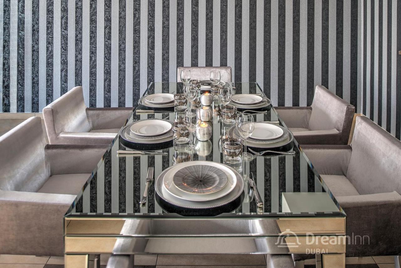 Dream - 48 Burj Gate Downtown Homes Apartment *