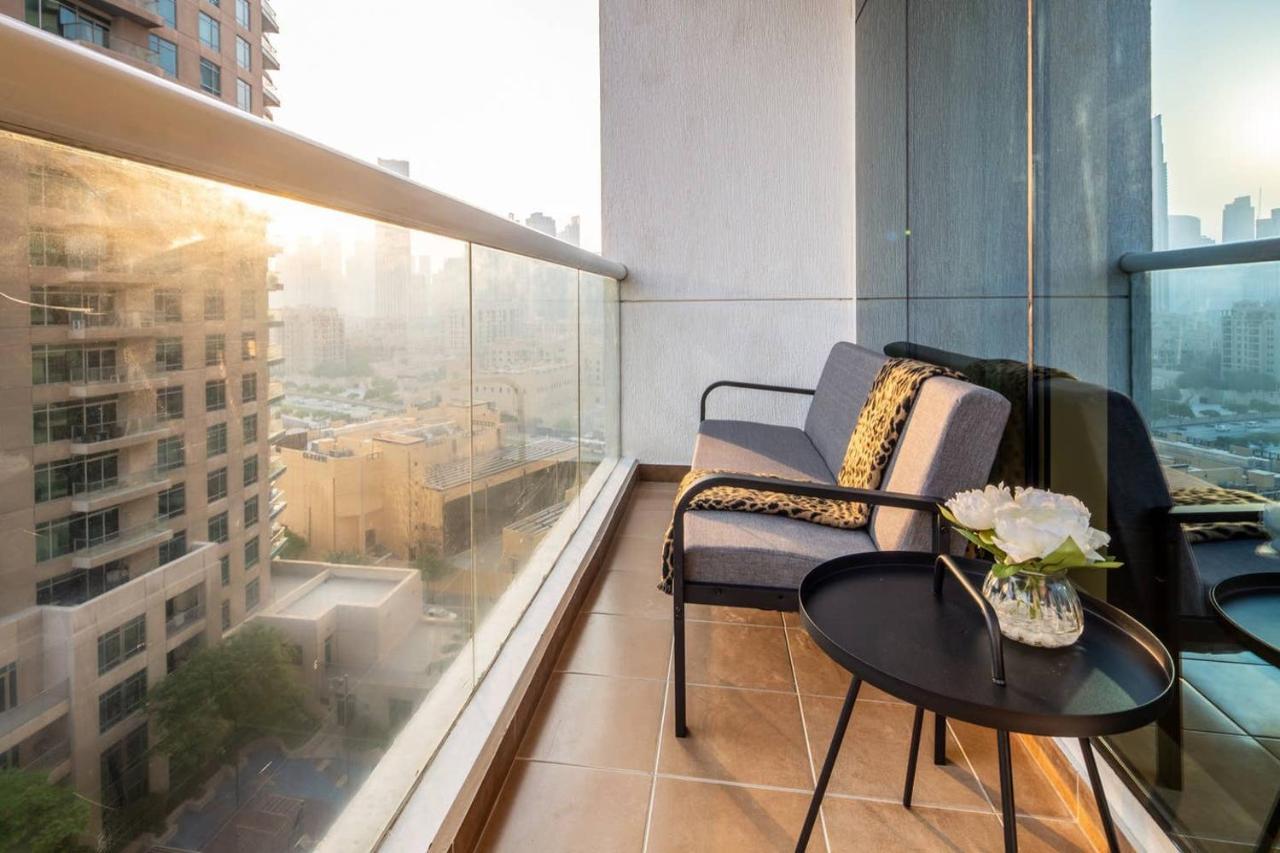 Daire Frank Porter - Burj Al Noujoum Dubai