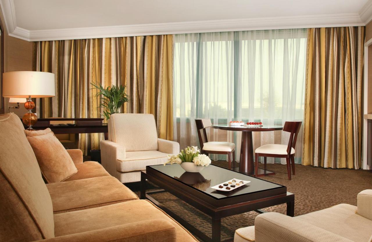 Otel Moevenpick Grand Al Bustan Dubai