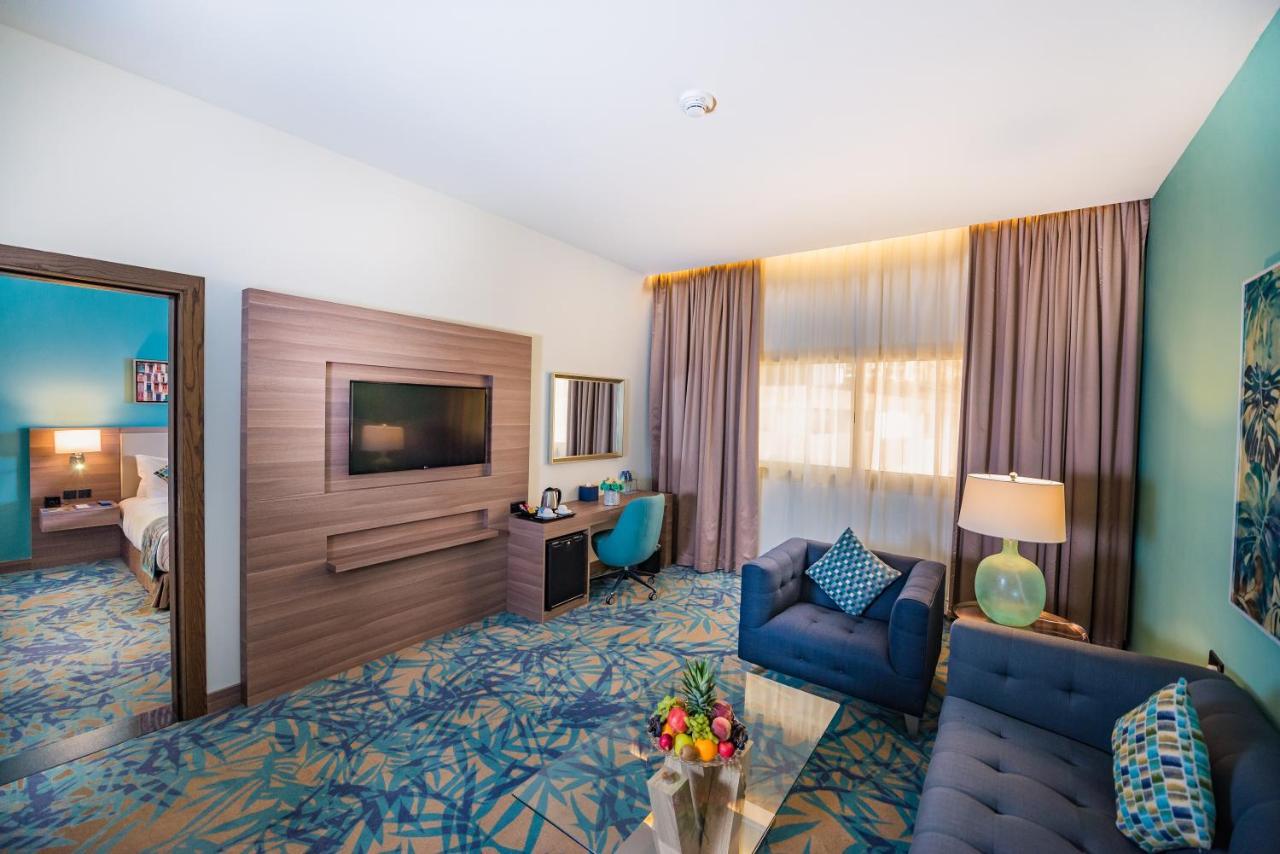 Hotel Mena Plaza Albarsha At The Mall 4*