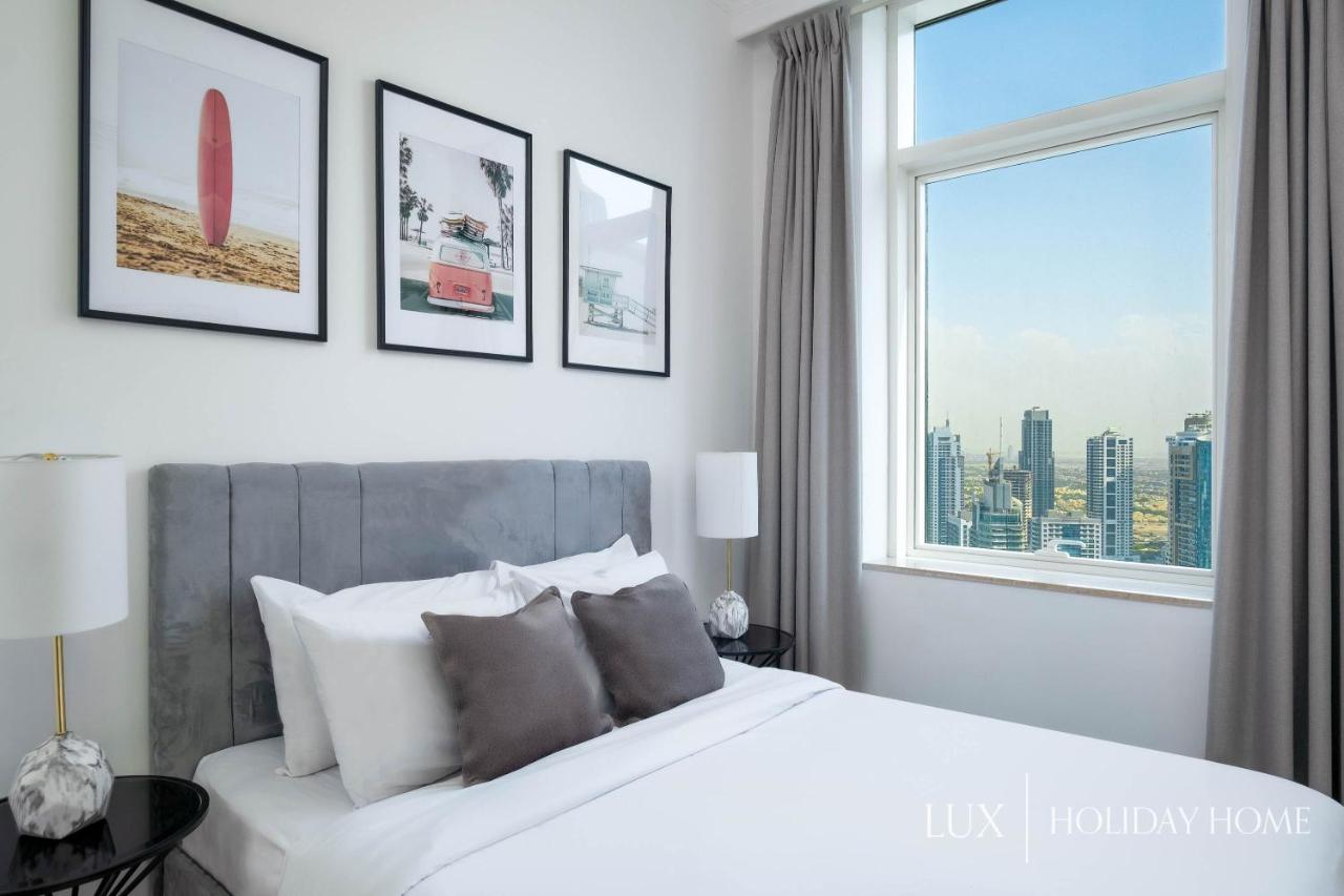 Lux - The Marina Sea View Apartment