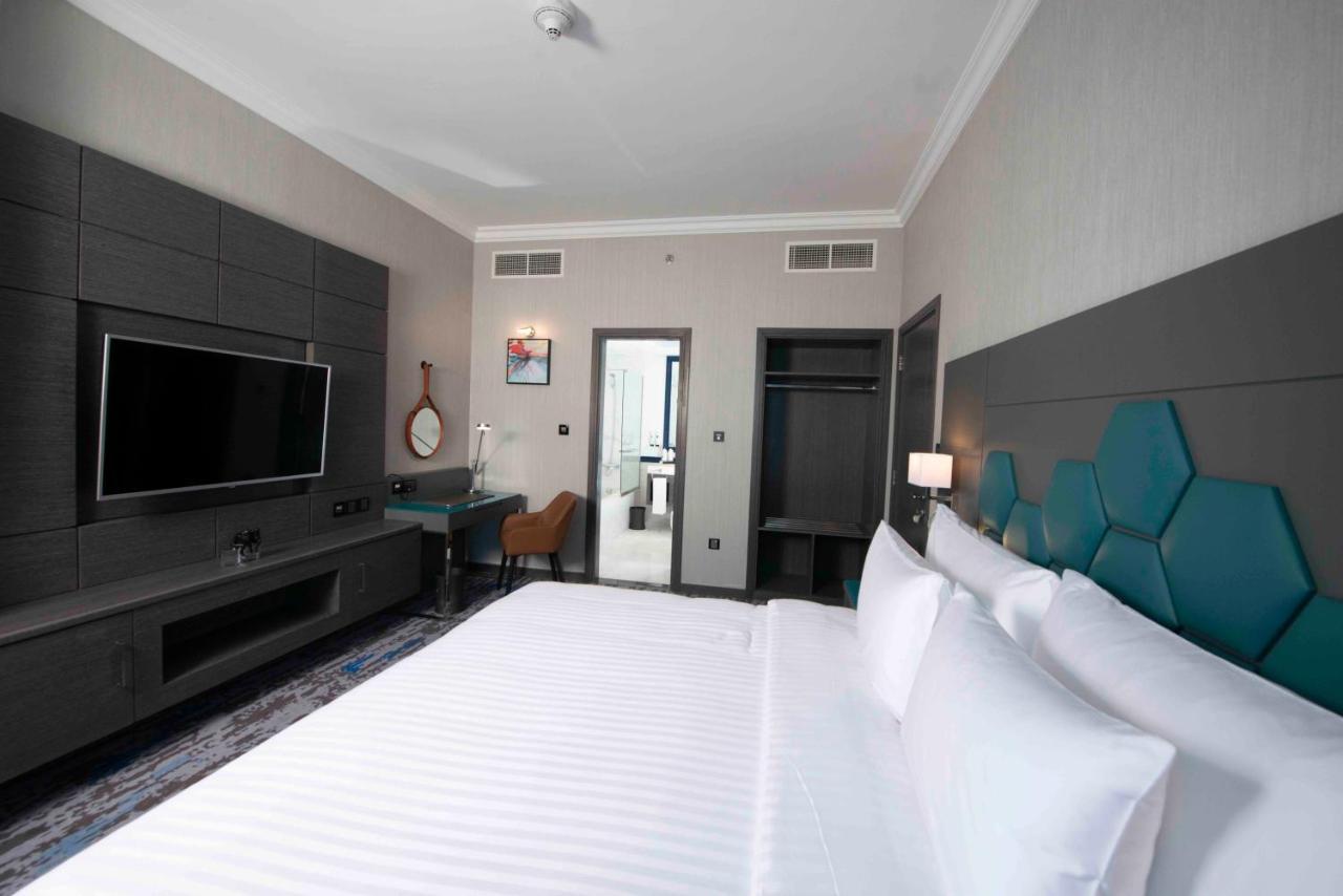 Edge Creekside Hotel 4*