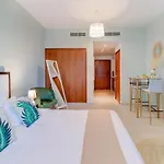 Durrani Homes - Luxurious Studio Near Dubai Mall With Pool View