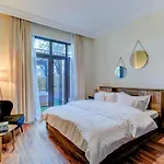 Durrani Homes - Souk Al Bahar 2BR Besides Burj Khalifa&Dubai Mall