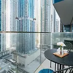 Higuests - Unique Studio With Stunning Panoramic Marina Views