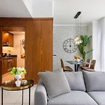 Dubai Fountains - Burj Khalifa - Luxury Interiors - 1304
